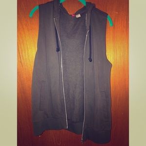 Sleeveless hoodie